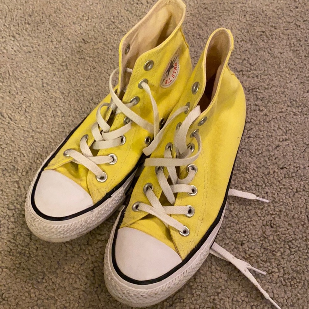 Yellow converse